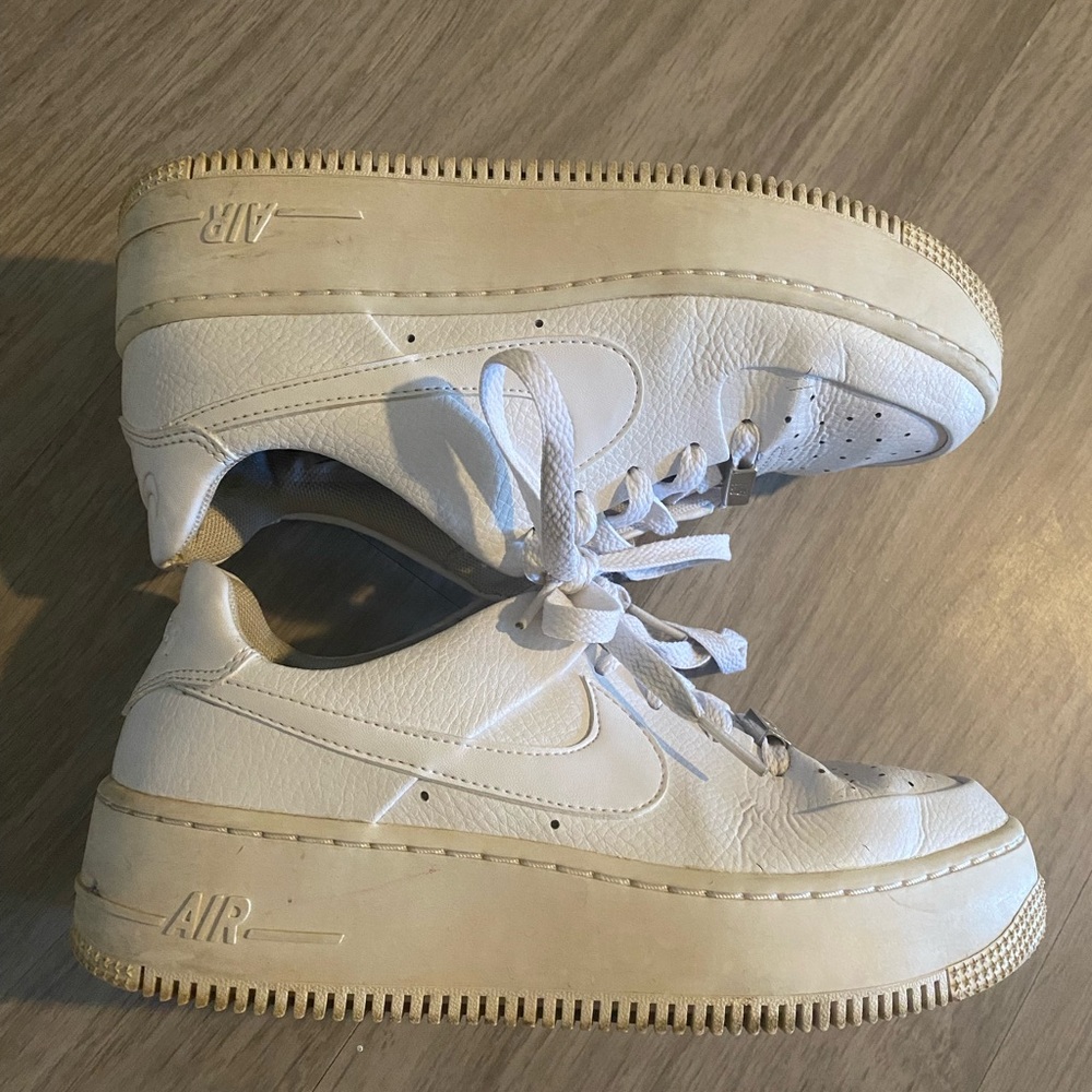 Air Force 1’s platform size 7 womens